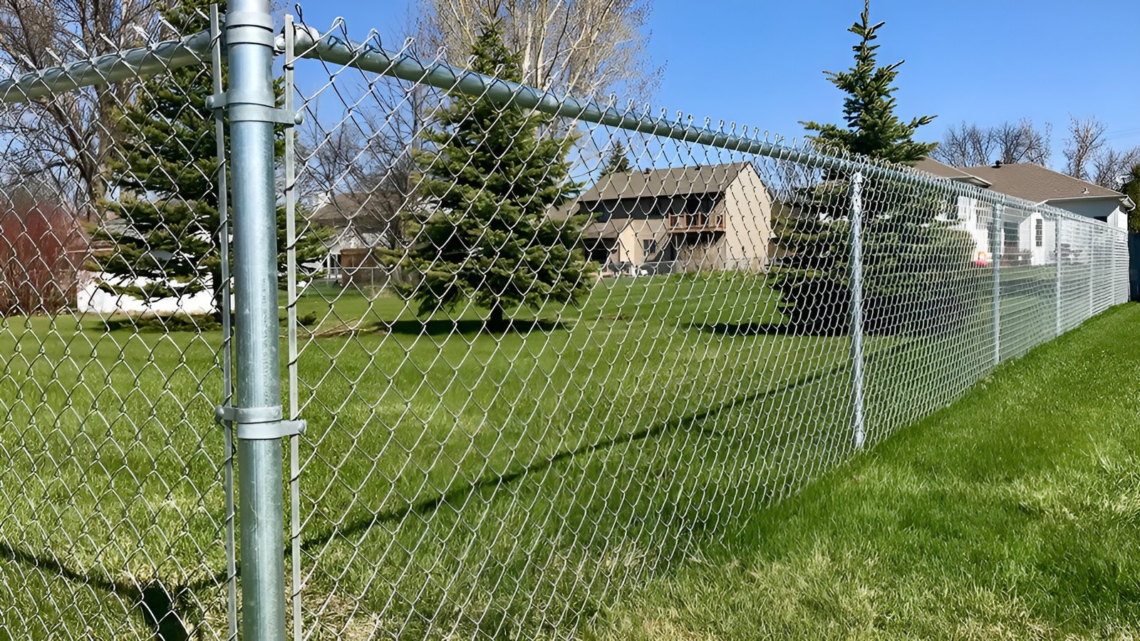 Denco-Fence-Styles-Chain-Link-Fences-Chain-Link-Residential-uai-1024×576